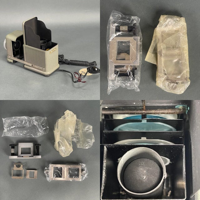 1950s Vintage 50s Deadstock Sda Toho Slide Projector Tokor Lens With Case + Extras, Japan For Sale - Image 5 of 13