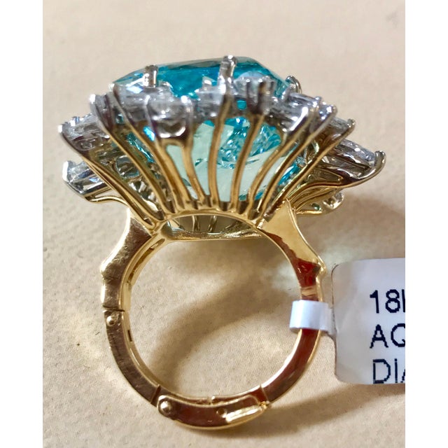 Aqua 28 Carat Natural Aquamarine and Diamond Cocktail Ring 18 Karat Gold Adjustable For Sale - Image 8 of 18