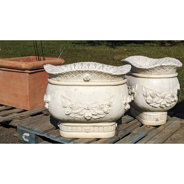 Early 20th Century Monumental Italian Rose Marble Jardinières Garden Planters - Set of 2 For Sale - Image 5 of 12