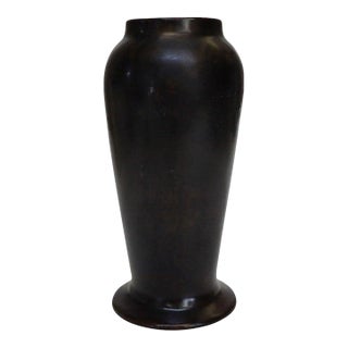 Peters & Reed Art Pottery Vase With Chocolate Brown Glaze Unsigned C1920 For Sale