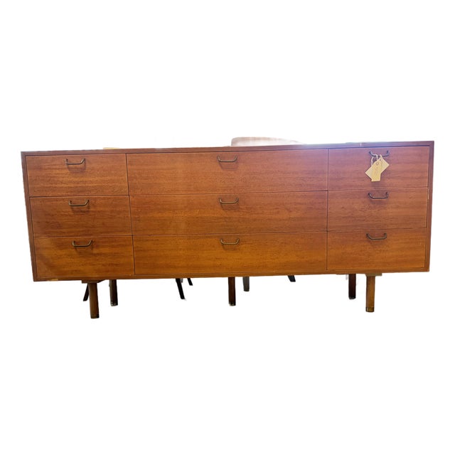 Rare 1950s Mid-Century Modern 9-Drawer Mahogany Triple Dresser by Harvey Probber For Sale