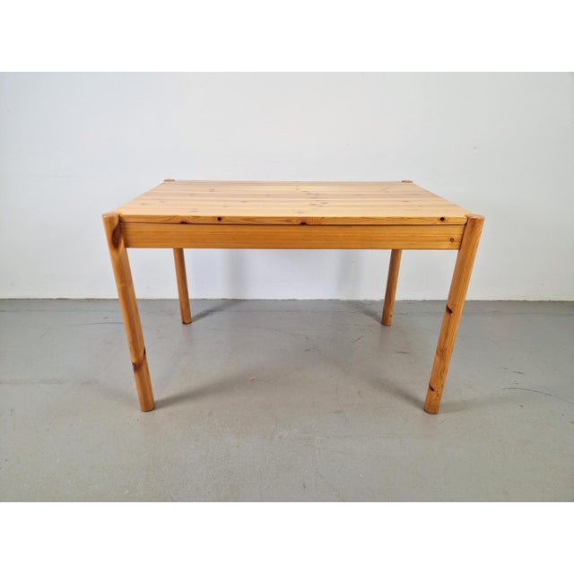 Vintage pine Pine rectangular dining table Danish design '60 Vintage rectangular dining table from the 60s, in pine, in...