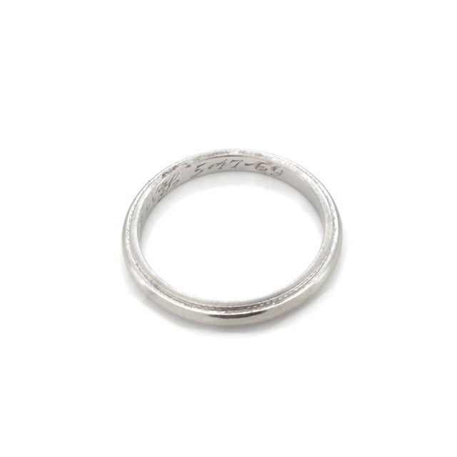 Platinum Vintage 1960s Platinum Milgrain Wedding Band, Stacking Ring, Size 4.5 For Sale - Image 8 of 11