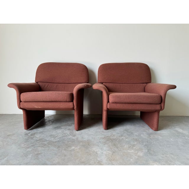 For sale here is a stunning pair of Vintage Postmodern lounge chairs with design attributed to American furniture designer...