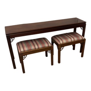 Vintage 1980s Salem Square Chippendale Style Mahogany Console Table and Stools - Set of 3 For Sale