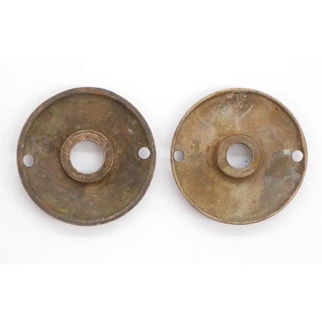 Traditional Pair of Vintage 2.125 In. Cast Bronze Aesthetic Door Rosettes For Sale - Image 3 of 3