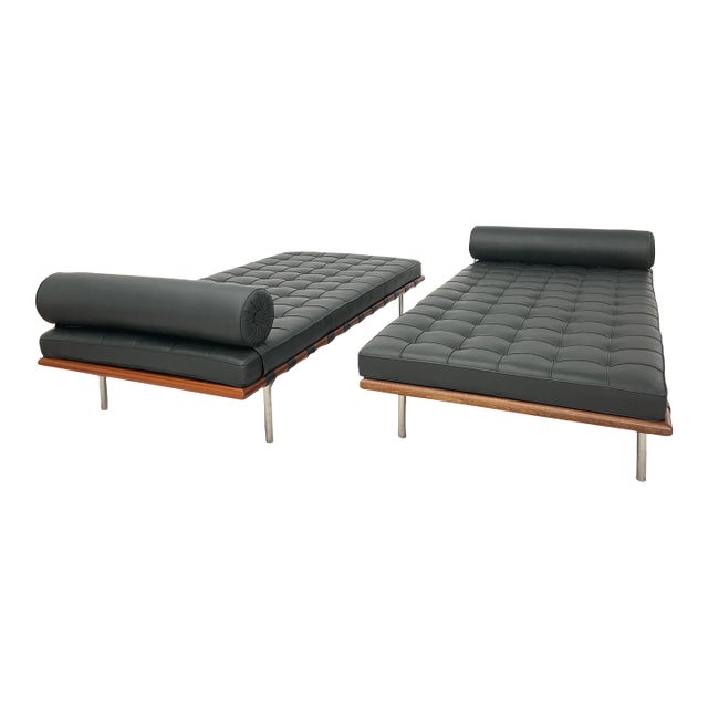 Pair of Barcelona Daybeds by Ludwig Mies Van Der Rohe for Knoll For Sale