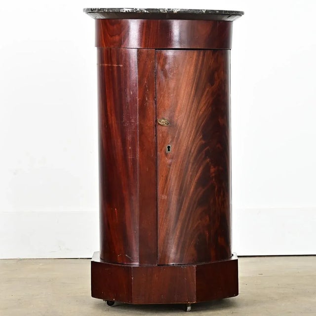 French French 19th Century Mahogany Bedside Table Cabinet For Sale - Image 3 of 10