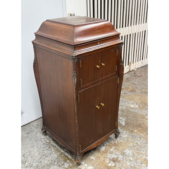 Wood Antique Victor Victrola XVI Phonograph For Sale - Image 7 of 12