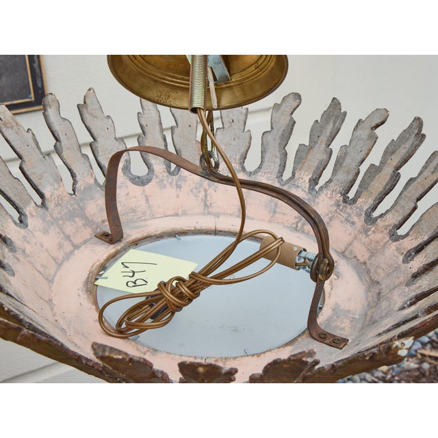 Early 20th Century 1930s Italian Giltwood Sunburst Chandelier with Frosted Glass Diffuser For Sale - Image 5 of 7