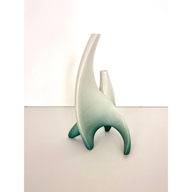 1950s White and Green Ceramic Flower Vase Sculpture attributed to Vibi, Turin, Italy, 1950s For Sale - Image 5 of 16