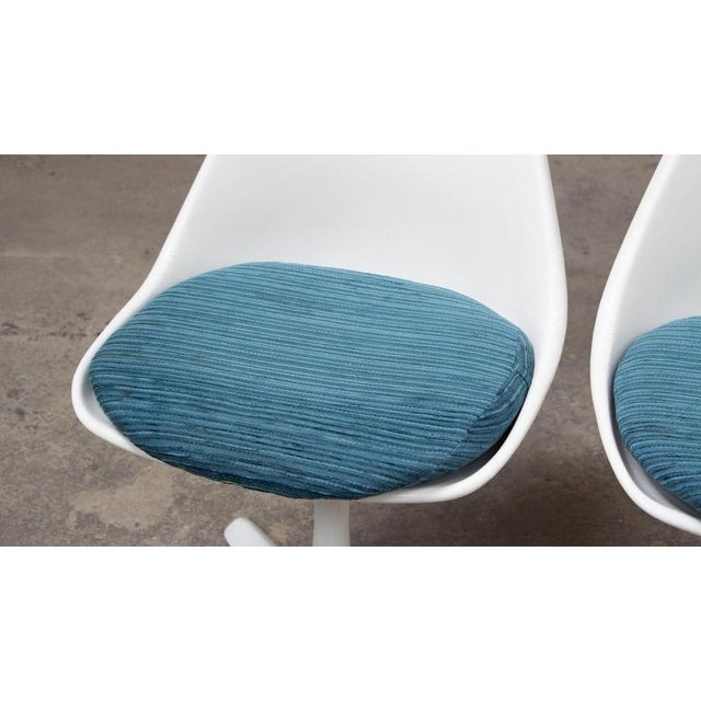 Mid-Century Modern Tulip Table and Chairs by Maurice Burke for Arkana, Set of 5 For Sale - Image 3 of 10