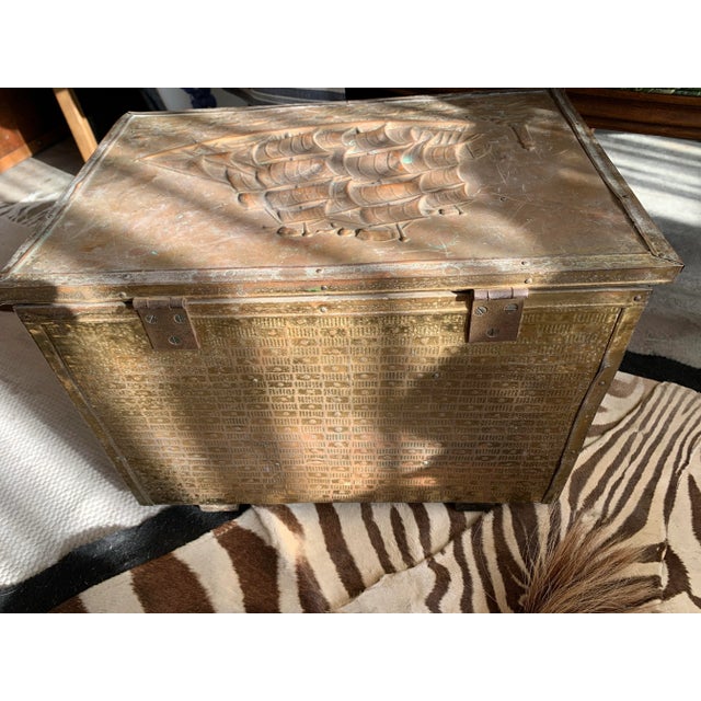 Antique Brass Clad Nautical Wood Box Sailing Ships For Sale In Palm Springs - Image 6 of 12