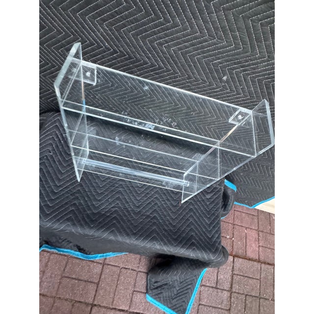 Pair of Vintage Lucite Etagere Shelf Units For Sale In New York - Image 6 of 12