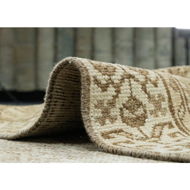 Gray Turkish Oushak Rug 5'1" x 6'11" #17961 For Sale - Image 8 of 8