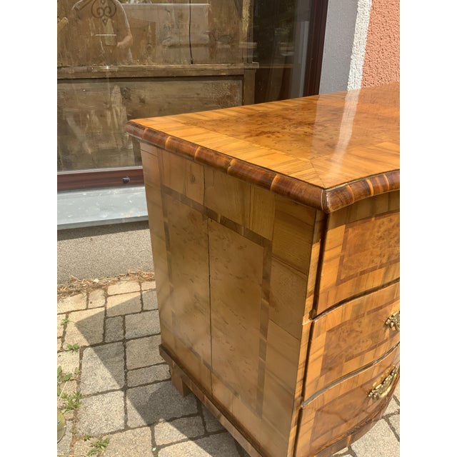 Baroque Saxony Walnut and Maple Chest of Drawers, 1760s For Sale - Image 13 of 15