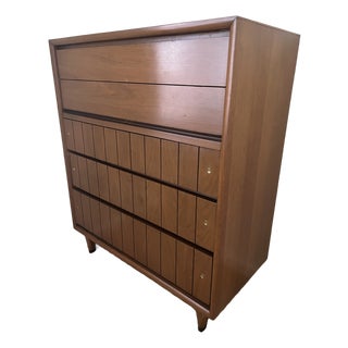 Kroehler Vintage Mid-Century Modern Tall Dresser For Sale