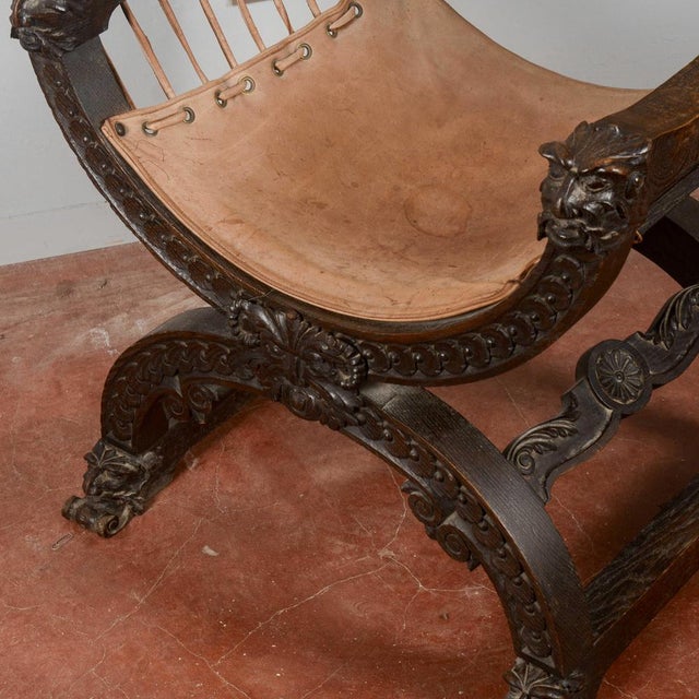 1920s Folding Armchair in Leather and Carved Wood, 1920s For Sale - Image 5 of 9