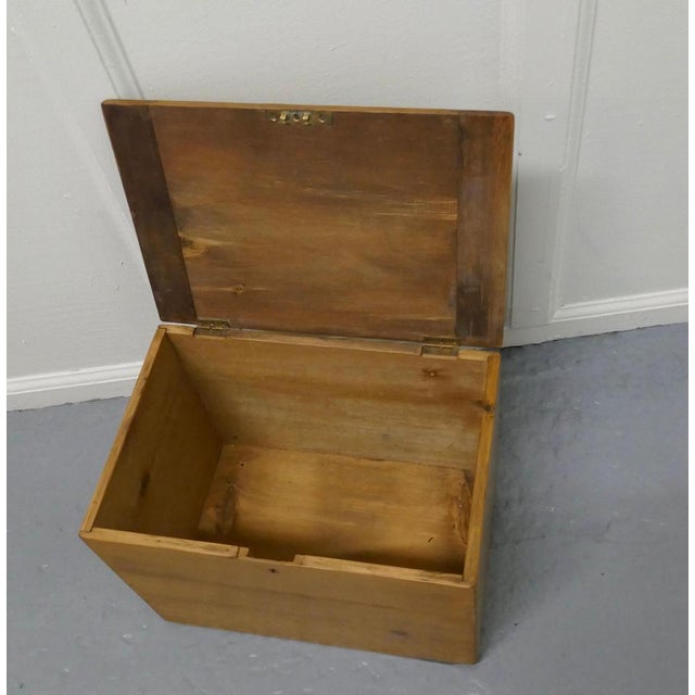 Small Victorian Pine Stationary Box, 1880s For Sale - Image 4 of 6