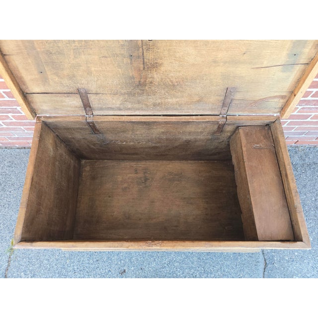 Antique 18th Century Spanish Colonial Mexican Chest Fancy Bermuda Dovetails in Sabino Wood For Sale - Image 10 of 16
