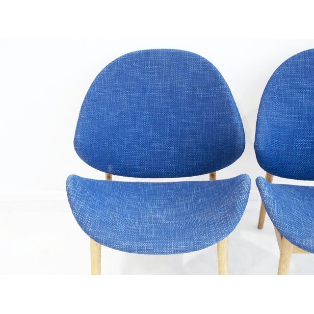 Hans Olsen Set of Model 134 Chairs by Hans Olsen in Oak, 1950s For Sale - Image 4 of 14