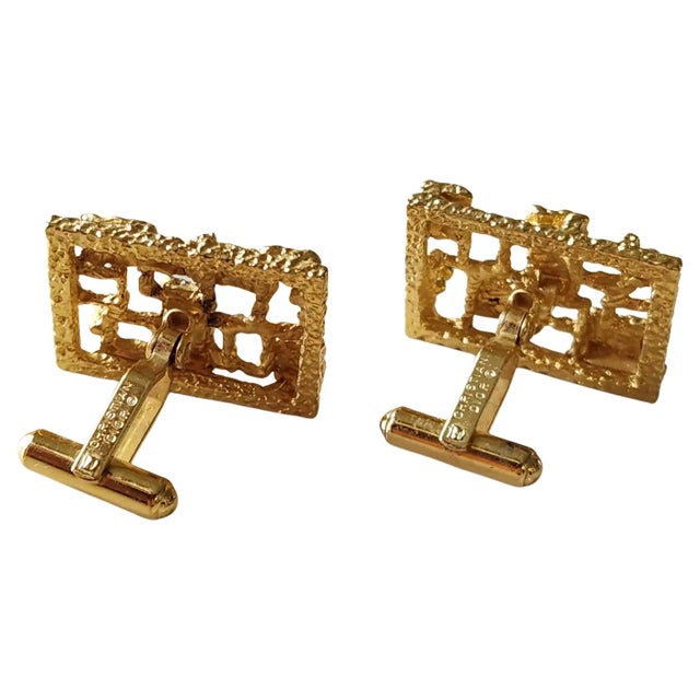 1970s Brutalist Christian Dior Gold Tone Enamel Stone Cufflinks For Sale - Image 9 of 11