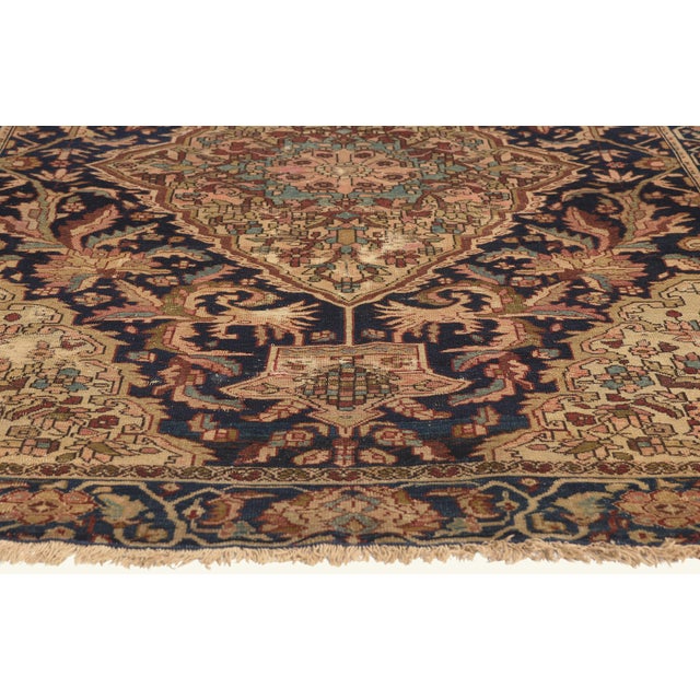 Late 19th Century Persian Farahan Rug, 04'06 X 06'04 For Sale - Image 4 of 10