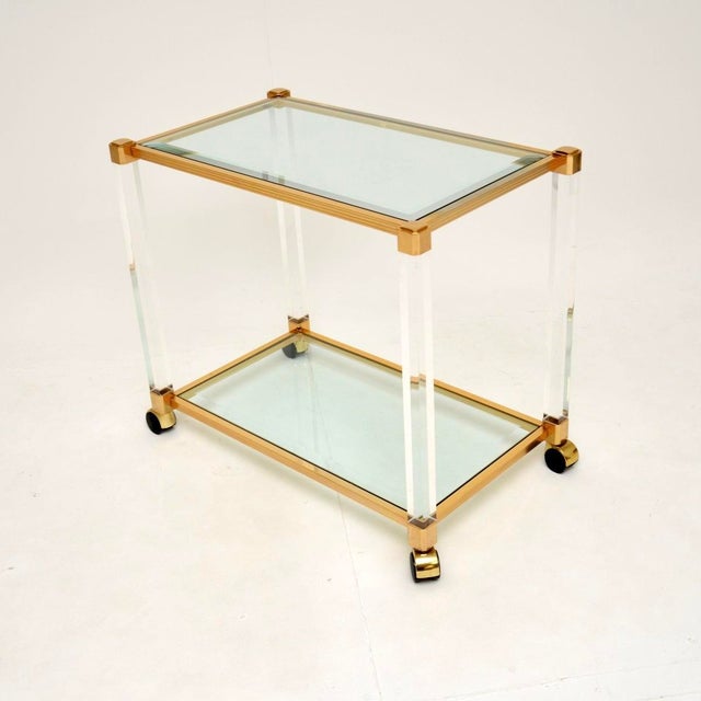 Mid-Century Modern Vintage French Acrylic Glass and Gold-Plated Drinks Trolley, 1970s For Sale - Image 3 of 10