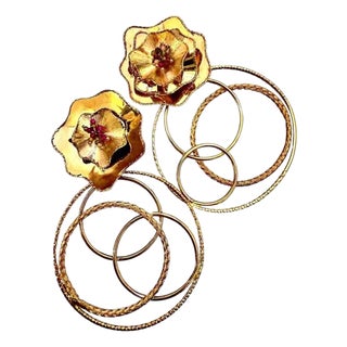 18 Kt Yellow Gold 31.5 Gm Dangling Earrings, 4 Hoop Flower Earring For Sale