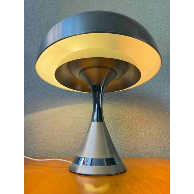 Silver Mushroom Table Lamp in Aluminum and Chrome by Luigi Massoni for Guzzini, Italy, 1970s For Sale - Image 8 of 18