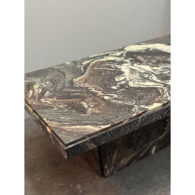 Large Italian Cipollino Ondulato Marble Coffee Table, 1970s For Sale - Image 4 of 14