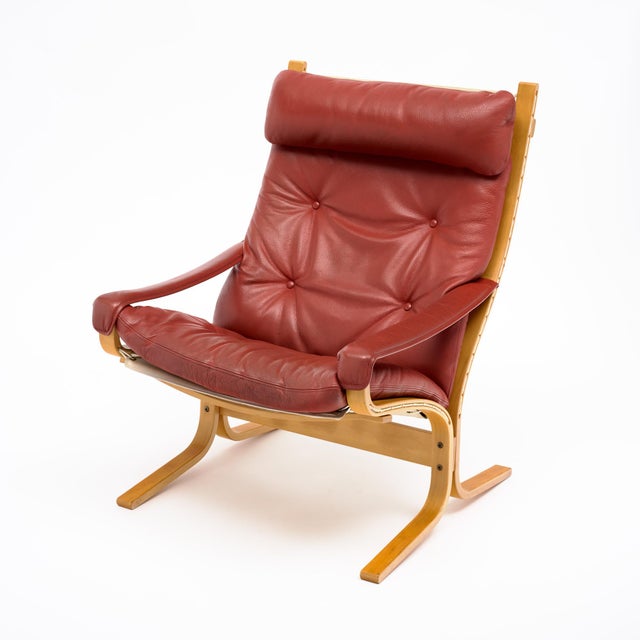 1960s Pair of Ingmar Relling Leather “Siesta” Lounge Chairs, Red Leather For Sale - Image 5 of 9
