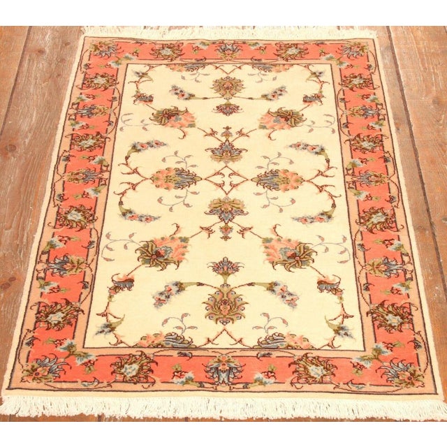 Middle Eastern Rug in Wool For Sale - Image 3 of 8