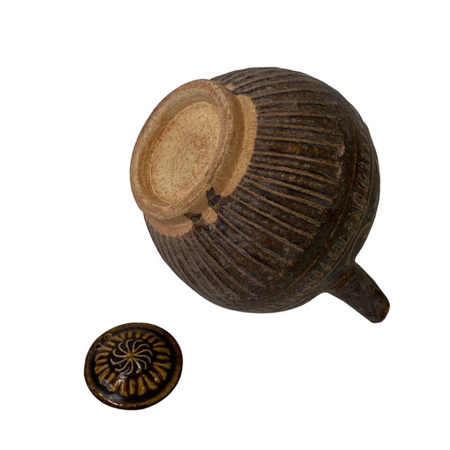 Chinese Chinese Ware Brown Glaze Pattern Ceramic Jar Vase Display Art For Sale - Image 3 of 7