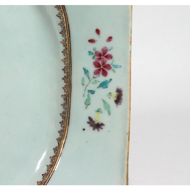 Mid 18th Century Chinese Export Famille Rose Continental Armorial Marriage Platter Qianlong Period, Circa 1760 For Sale - Image 5 of 7