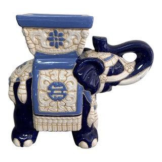Vintage Blue & White Chinoiserie Elephant Planter For Sale