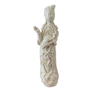 Early 20th Century Antique Chinese Dehua Guanyin Blanc De Chine For Sale