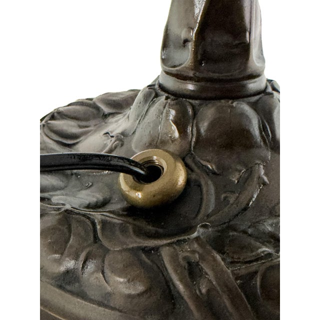 Model 3652 Table Lamp in Brass and Crocodile Glass by Alice Nordin for Arvid Böhlmarks, 1890s For Sale - Image 3 of 10