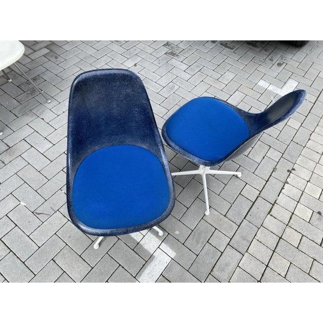 Plastic Vintage Chairs by Charles & Ray Eames for Herman Miller, 1960s, Set of 2 For Sale - Image 7 of 16