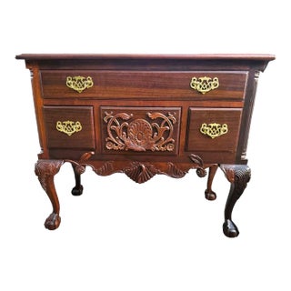 Solid Mahogany Carved Philadelphia Chippendale Lowboy - Vintage Late 20th Century For Sale