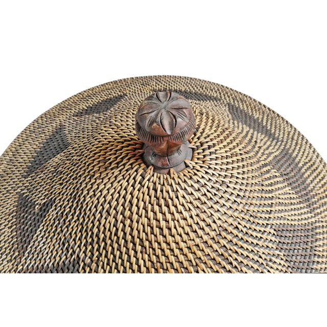 Wood Diamond Tea Stained Basket W/Lid For Sale - Image 7 of 9