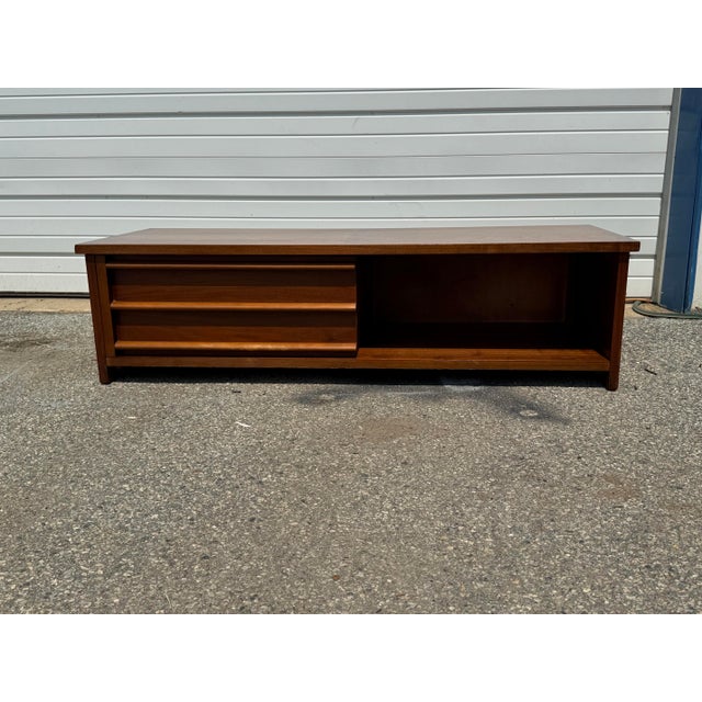 Mid-Century Modern Walnut Low Coffee Table/Media Console With Sliding Doors For Sale - Image 9 of 12