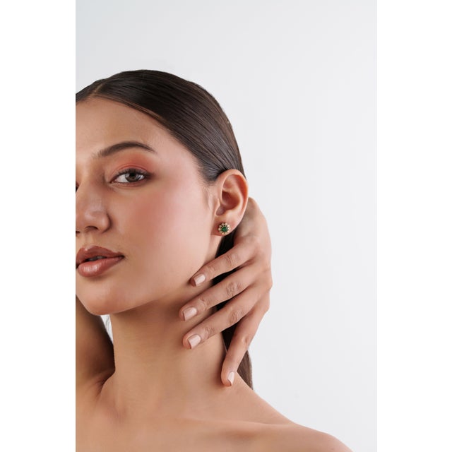 1.08ct Round Emerald & Diamond Halo Cluster Stud Earrings in 14k Yellow Gold- A Pair For Sale - Image 9 of 15