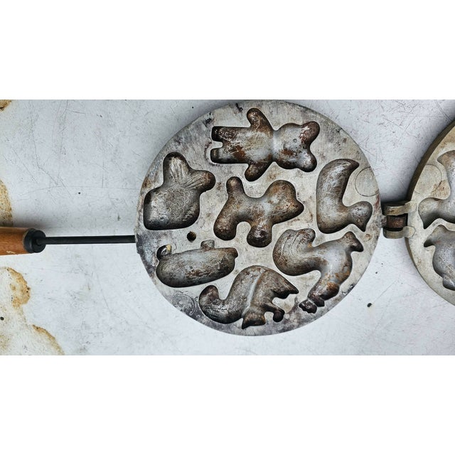 Cookie Baking Tin, Druskininkai, 1950s For Sale - Image 6 of 7