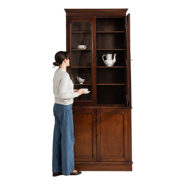 19th Century France Rich Mahogany Glazed Mahogany Bookcase Cabinet For Sale