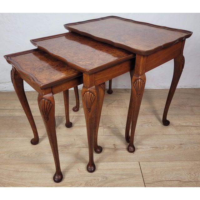 Victorian Nesting Tables in Walnut, 1890, Set of 3 For Sale - Image 4 of 18