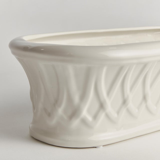 Interior designers are always on the hunt for that tried & true accent to enhance their wellappointed space. This oblong...