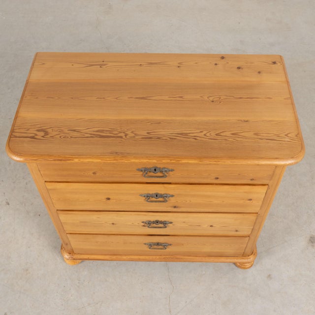 Early 20th Century Danish Waxed Pine Chest of Four Drawers For Sale - Image 4 of 16