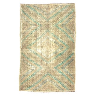 1960s Vintage Embroidered Washed Out Cotton Kilim- 4′10″ × 7′5″ For Sale