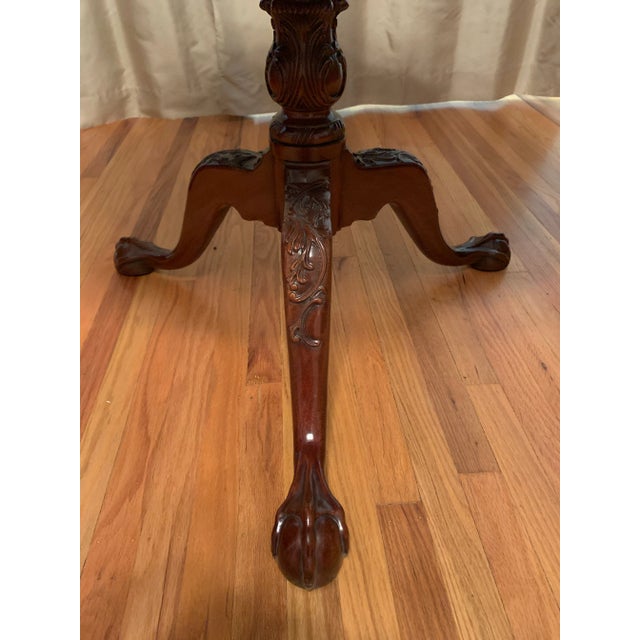 Chippendale 1980s Chippendale-Style Pie Crust Tilt Top Tea Table For Sale - Image 3 of 6